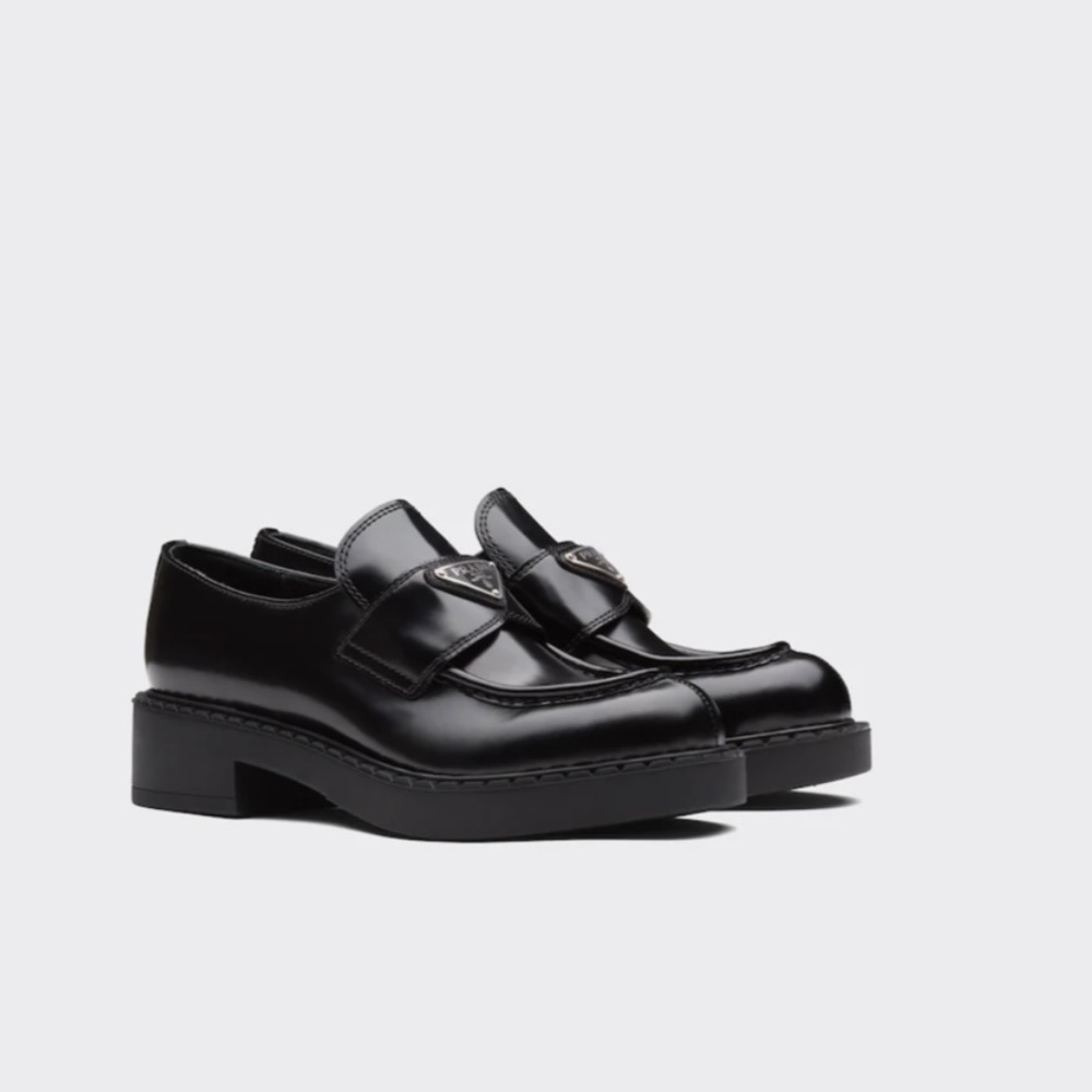 BRAND NEW PRADA Loafers Sz. 6!!!